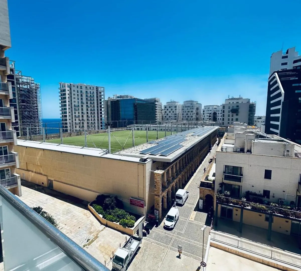 Bright And Spacious 3-Bedroom Apartment Sliema - Tigne Point Malta